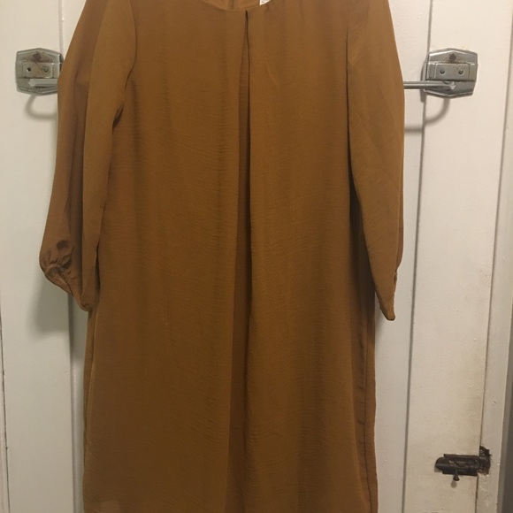 Dress - Picture 3 of 6